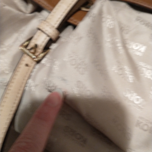 Michael Michael Kors Leather Bag - Picture 2 of 16